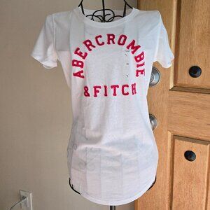 Abercrombie & Fitch Graphic Tee